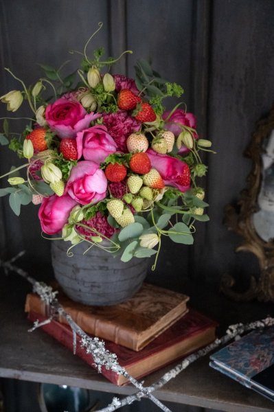 画像1: イヴピアジェとイチゴのブーケ (1)